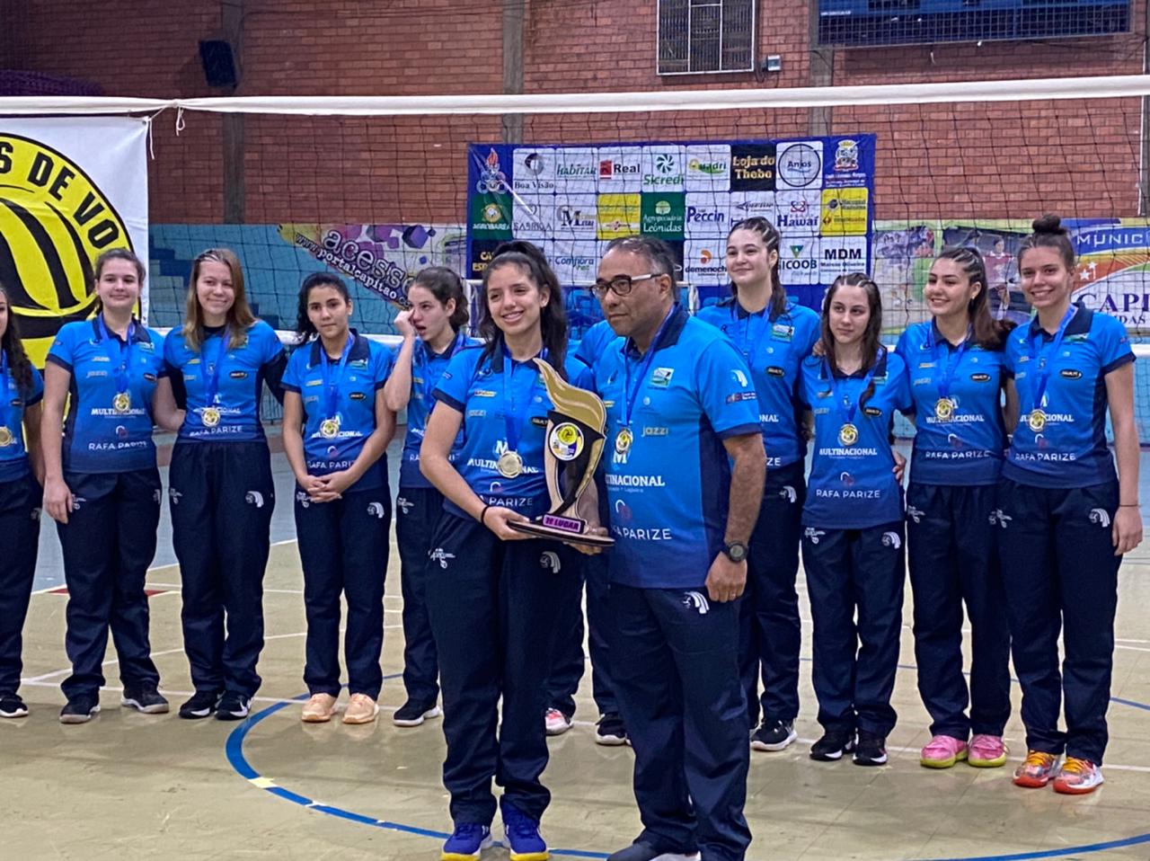 Sogipa: Com campanha quase perfeita, time sub-16 de vôlei feminino da Sogipa  termina Copa RS na segunda posição